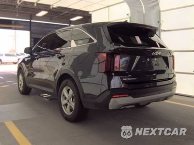 2025 Kia Sorento LX - zdjęcie 6 z 33 - miniatura