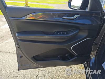 2022 Jeep Grand Cherokee L Altitude - zdjęcie 9 z 25 - miniatura