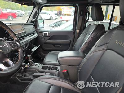 2024 Jeep Wrangler 4xe 4 Door Sahara - zdjęcie 7 z 28 - miniatura