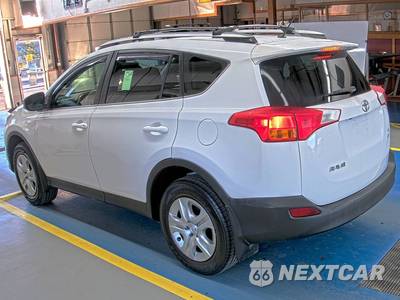 2014 Toyota RAV4 LE - zdjęcie 6 z 17 - miniatura