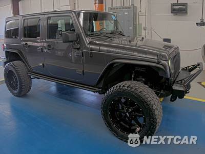 2016 Jeep Wrangler Unlimited Black Bear Edition - zdjęcie 3 z 17 - miniatura