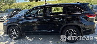 2019 Toyota Highlander XLE - zdjęcie 4 z 26 - miniatura