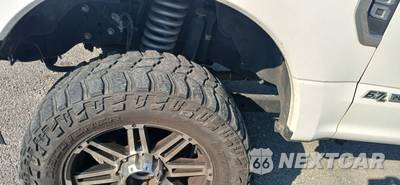 2019 Ford Super Duty F-250 Lariat Crew Cab Medium Bed - zdjęcie 20 z 22 - miniatura