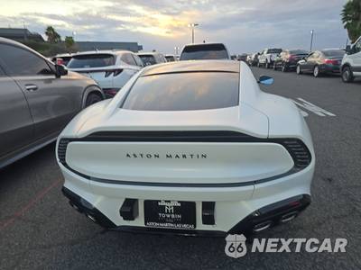 2025 Aston Martin Vanquish - zdjęcie 5 z 21 - miniatura