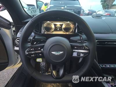 2025 Aston Martin Vanquish - zdjęcie 10 z 21 - miniatura