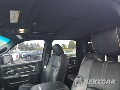 2016 Ram 1500 Limited Crew Cab Short Bed - zdjęcie 17 z 32 - miniatura