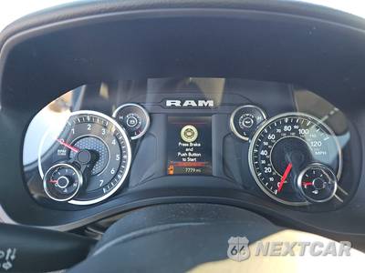 2025 Ram 1500 Big Horn Crew Cab Medium Bed - zdjęcie 12 z 25 - miniatura