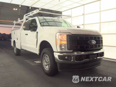 2023 Ford Super Duty F-250 XL Extended Cab Long Bed w/Rear Doors - zdjęcie 3 z 23 - miniatura