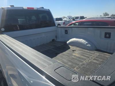 2020 Ford Super Duty F-350 Lariat Crew Cab Medium Bed - zdjęcie 16 z 31 - miniatura