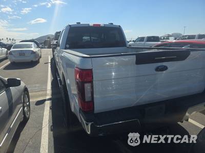 2020 Ford Super Duty F-350 Lariat Crew Cab Medium Bed - zdjęcie 5 z 31 - miniatura
