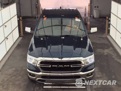2021 Ram 1500 Big Horn Crew Cab Short Bed - zdjęcie 2 z 28 - miniatura