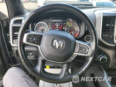 2021 Ram 1500 Big Horn Crew Cab Short Bed - zdjęcie 10 z 28 - miniatura