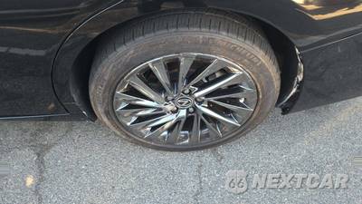 2025 Lexus ES 300h Luxury - zdjęcie 29 z 31 - miniatura