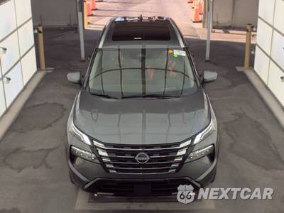 2026 Nissan Rogue Platinum - zdjęcie 2 z 27 - miniatura