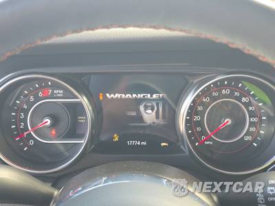 2021 Jeep Wrangler Unlimited Rubicon 392 - zdjęcie 12 z 19 - miniatura