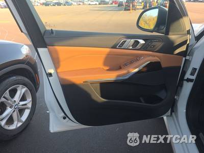 2024 BMW X7 Sports Activity Vehicle xDrive40i - zdjęcie 9 z 23 - miniatura
