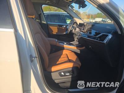 2024 BMW X7 Sports Activity Vehicle xDrive40i - zdjęcie 8 z 23 - miniatura