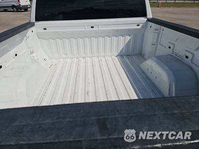 2022 Chevrolet Silverado 1500 Custom Trail Boss Crew Cab Short Bed 2CX - zdjęcie 16 z 32 - miniatura