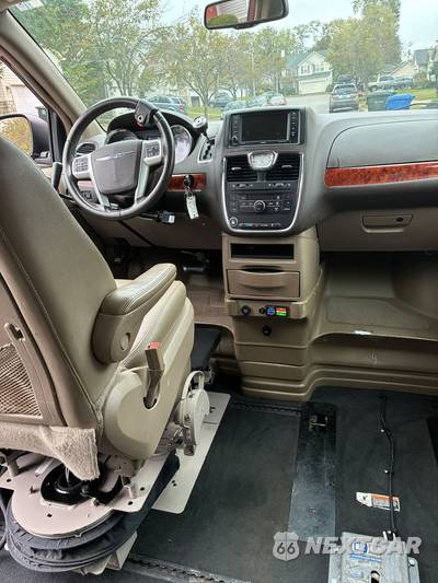 2016 Chrysler Town & Country Touring 121.2" WB - zdjęcie 22 z 22 - miniatura