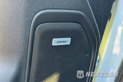 2023 Chevrolet Silverado 3500HD High Country Crew Cab Medium Bed 3LZ - zdjęcie 33 z 52 - miniatura