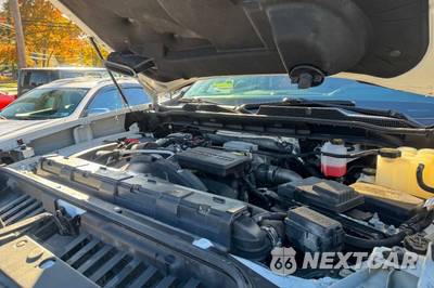 2023 Chevrolet Silverado 3500HD High Country Crew Cab Medium Bed 3LZ - zdjęcie 47 z 52 - miniatura
