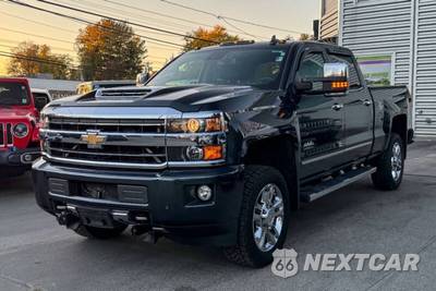 2019 Chevrolet Silverado 2500HD High Country Crew Cab Medium Bed 3LZ - zdjęcie 7 z 42 - miniatura