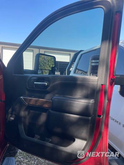 2020 Chevrolet Silverado 2500HD High Country Crew Cab Medium Bed 3LZ - zdjęcie 18 z 30 - miniatura