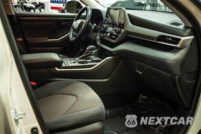 2021 Toyota Highlander LE - zdjęcie 15 z 30 - miniatura