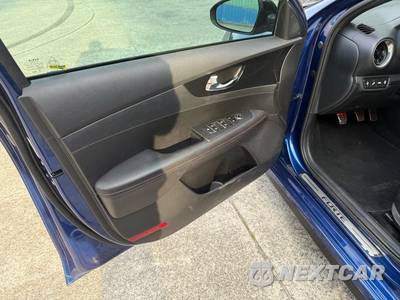 2021 Kia Forte GT - zdjęcie 17 z 34 - miniatura