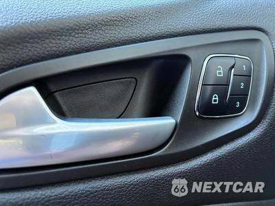 2015 Ford Escape Titanium - zdjęcie 31 z 50 - miniatura