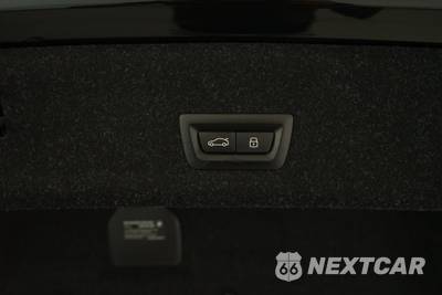 2025 BMW 3 Series Sedan 330i - zdjęcie 30 z 32 - miniatura