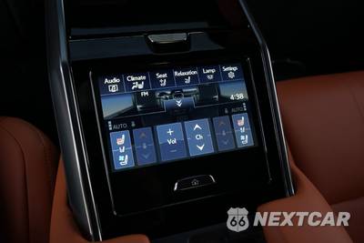 2026 Lexus LX 700h Ultra Luxury - zdjęcie 25 z 38 - miniatura