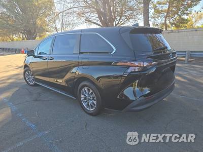 2023 Toyota Sienna LE 8-Passenger 120.5" WB - zdjęcie 6 z 31 - miniatura