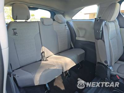 2023 Toyota Sienna LE 8-Passenger 120.5" WB - zdjęcie 14 z 31 - miniatura