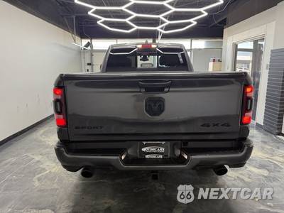 2019 Ram 1500 Sport Crew Cab Medium Bed - zdjęcie 4 z 32 - miniatura