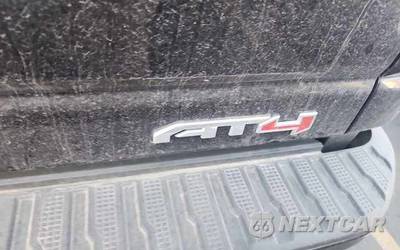 2024 GMC Sierra 3500HD AT4 Crew Cab Medium Bed - zdjęcie 7 z 25 - miniatura