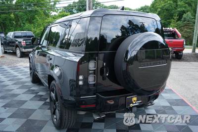 2023 Land Rover Defender 110 V8 - zdjęcie 10 z 50 - miniatura