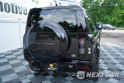 2023 Land Rover Defender 110 V8 - zdjęcie 8 z 50 - miniatura