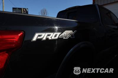 2016 Nissan TITAN XD PRO-4X Crew Cab Medium Bed - zdjęcie 17 z 29 - miniatura