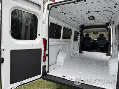 2024 Ram ProMaster 3500 Window Van SLT+ High Roof 159.0" WB - zdjęcie 16 z 21 - miniatura