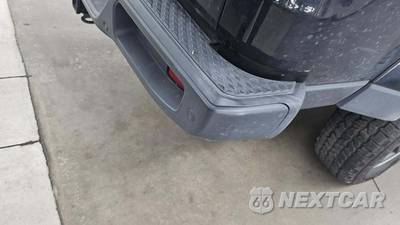 2021 Jeep Gladiator Overland Crew Cab Medium Bed - zdjęcie 22 z 43 - miniatura