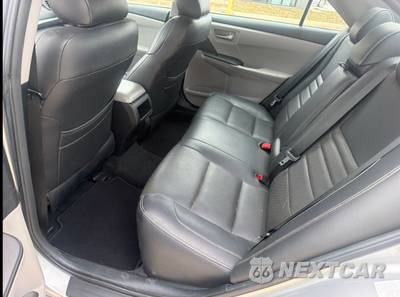 2016 Toyota Camry SE - zdjęcie 14 z 45 - miniatura