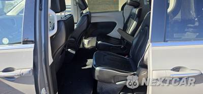 2023 Chrysler Pacifica Limited 121.6" WB - zdjęcie 15 z 30 - miniatura