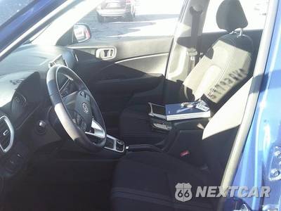 2026 Hyundai Venue SEL - zdjęcie 12 z 30 - miniatura