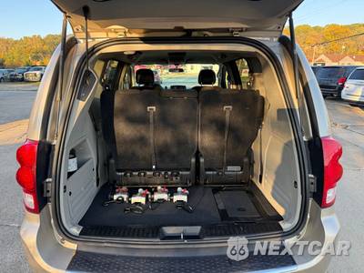 2015 Dodge Grand Caravan SXT 121.2" WB - zdjęcie 30 z 35 - miniatura