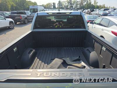 2024 Toyota Tundra Limited Crew Cab Short Bed - zdjęcie 16 z 22 - miniatura