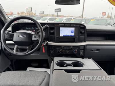 2024 Ford Super Duty F-250 XL Crew Cab Medium Bed - zdjęcie 42 z 66 - miniatura