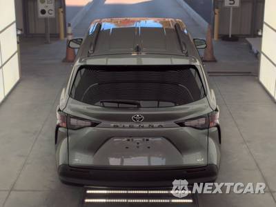 2026 Toyota Sienna XLE 8-Passenger 120.5" WB - zdjęcie 6 z 27 - miniatura