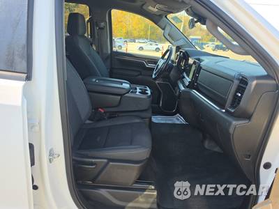 2022 Chevrolet Silverado 1500 LT Crew Cab Medium Bed 1LT - zdjęcie 8 z 18 - miniatura