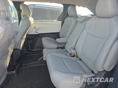 2026 Toyota Sienna XLE 8-Passenger 120.5" WB - zdjęcie 19 z 27 - miniatura